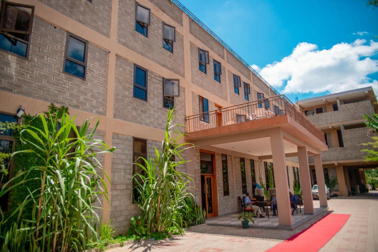 Lush Garden Hotel Arusha Exterior photo