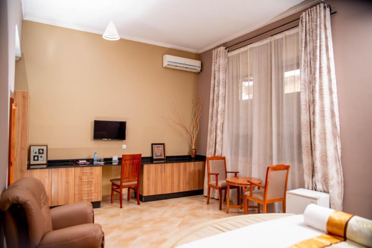 Lush Garden Hotel Arusha Exterior photo