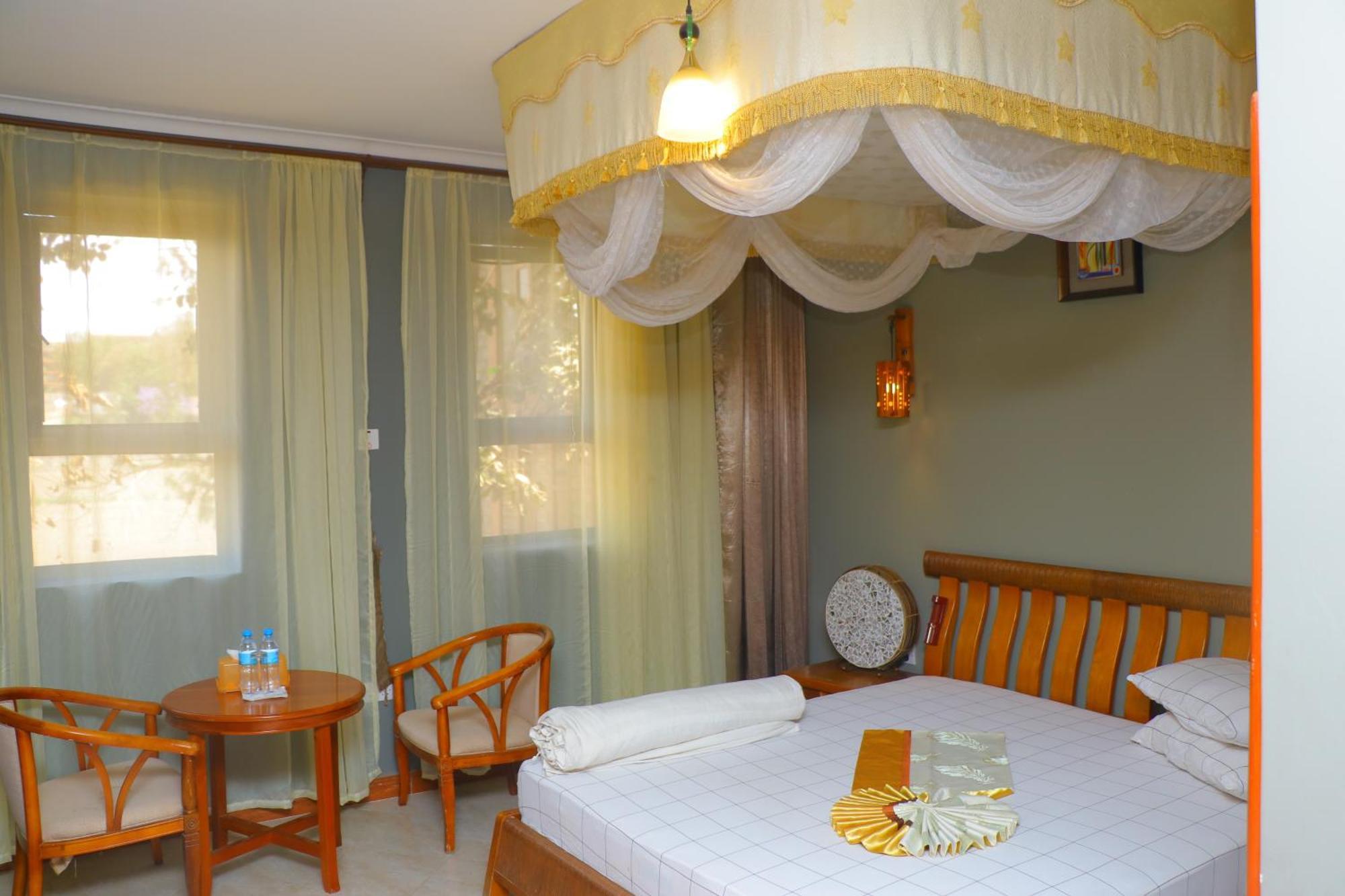 Lush Garden Hotel Arusha Exterior photo