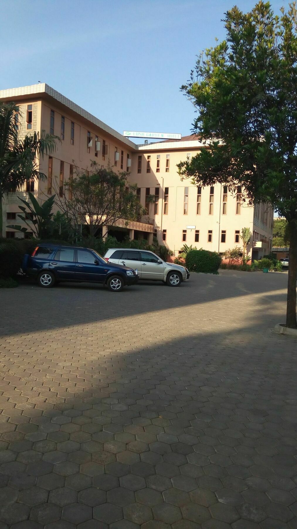 Lush Garden Hotel Arusha Exterior photo