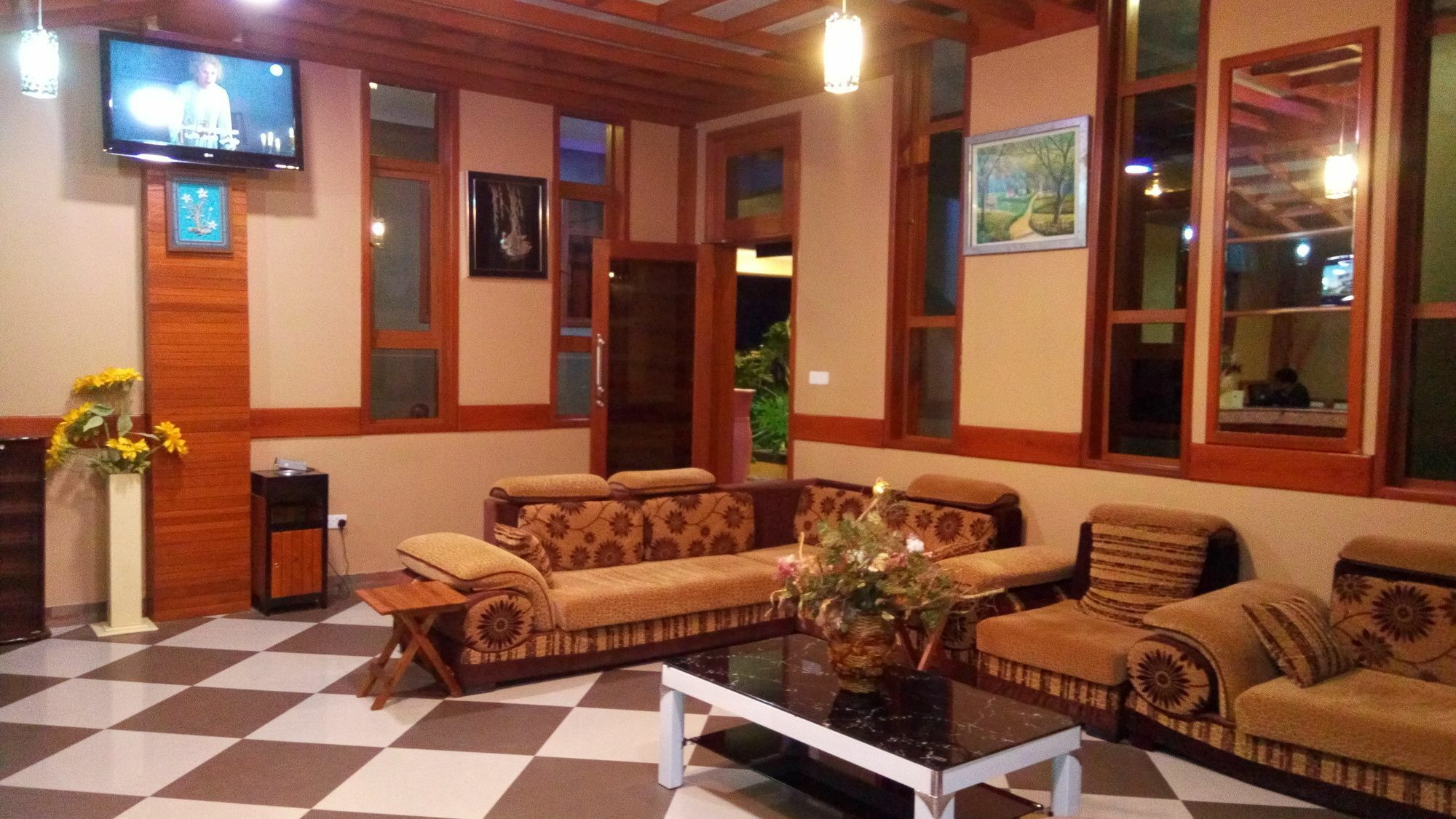 Lush Garden Hotel Arusha Exterior photo